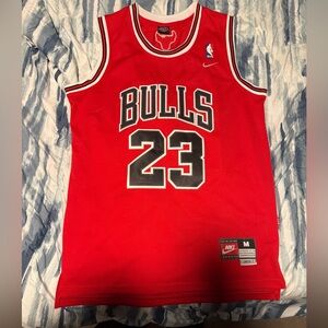 Micheal Jordan bulls jersey